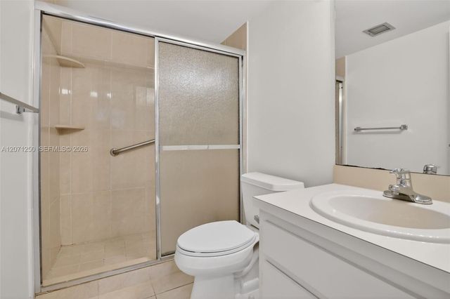 250 Jacaranda Drive 703, Plantation, FL 33324