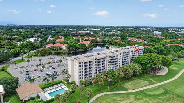 250 Jacaranda Drive 703, Plantation, FL 33324