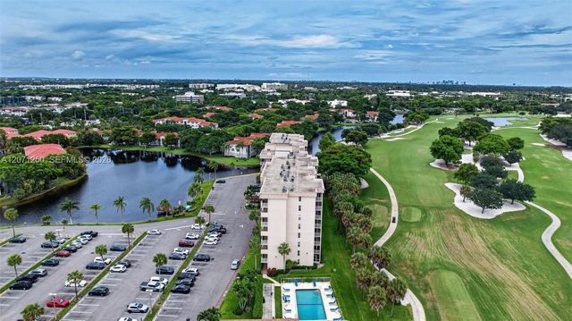 250 Jacaranda Drive 703, Plantation, FL 33324