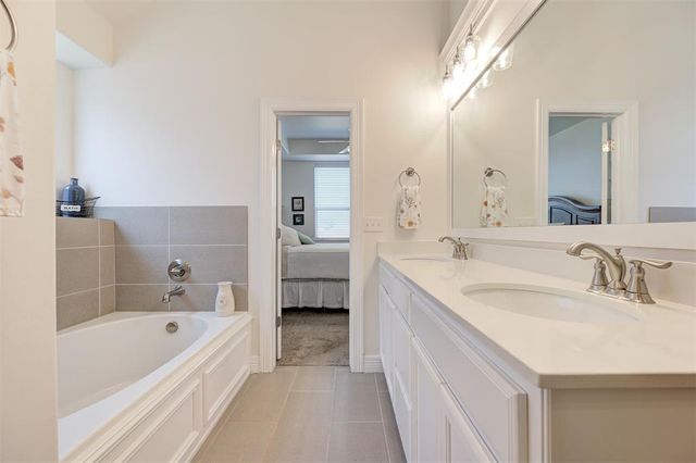 17809 Morning Sky Court, Edmond, OK 73012