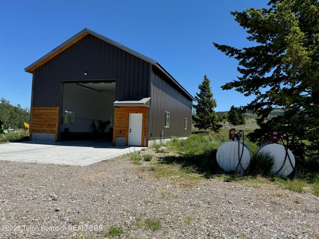 7424 MCKINLAY Lane, Tetonia, ID 83452