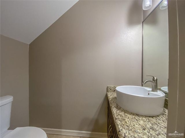 723 Mia Rose Lane, Alamo, TX 78516