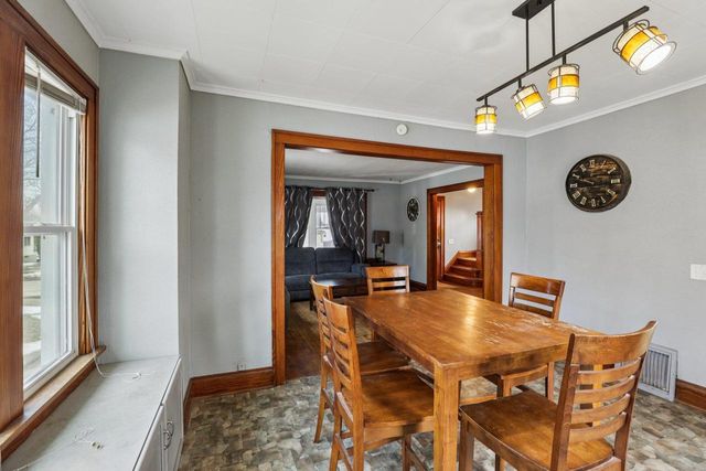 916 Prospect Avenue, Portage, WI 53901