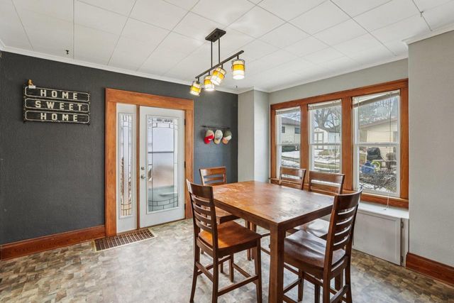 916 Prospect Avenue, Portage, WI 53901