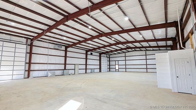 1040 N Moccasin Avenue, Tahlequah, OK 74464