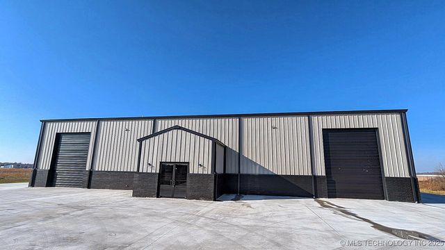 1040 N Moccasin Avenue, Tahlequah, OK 74464