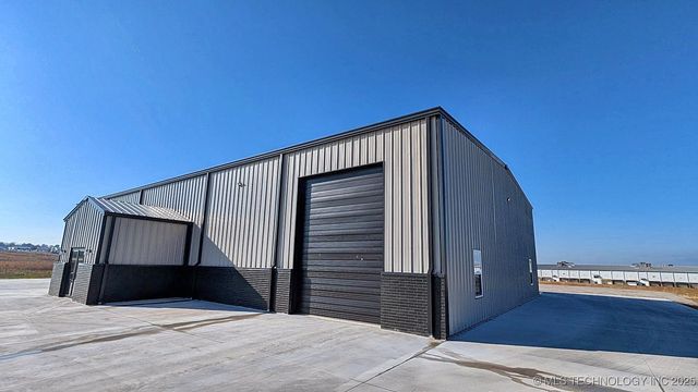 1040 N Moccasin Avenue, Tahlequah, OK 74464