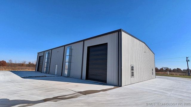 1040 N Moccasin Avenue, Tahlequah, OK 74464
