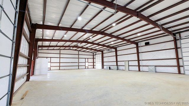 1040 N Moccasin Avenue, Tahlequah, OK 74464