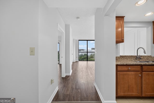 1280 W Peachtree Street NW APT 1710, Atlanta, GA 30309