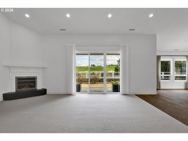 2116 E WILLOW Loop, Florence, OR 97439