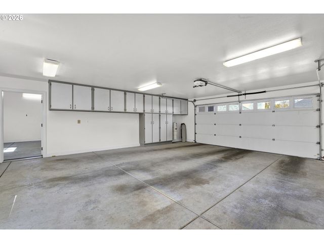 2116 E WILLOW Loop, Florence, OR 97439