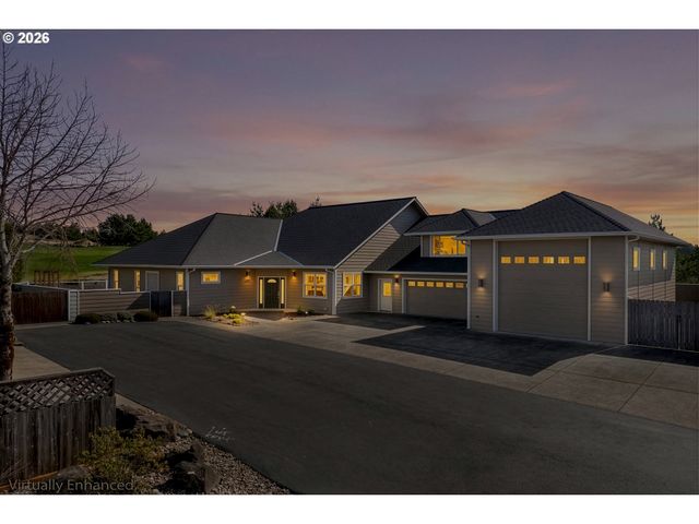 2116 E WILLOW Loop, Florence, OR 97439