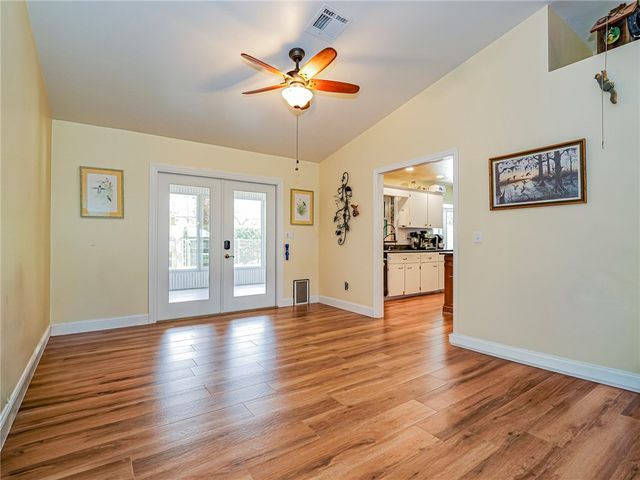 595 45th Court, Vero Beach, FL 32968