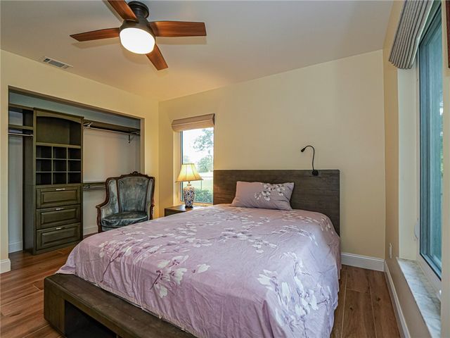 595 45th Court, Vero Beach, FL 32968