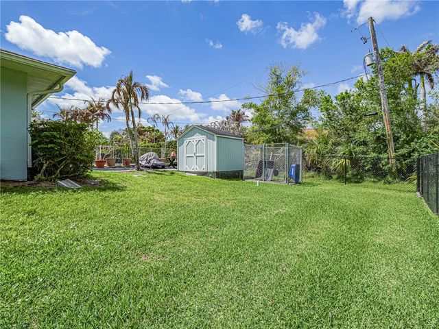 595 45th Court, Vero Beach, FL 32968