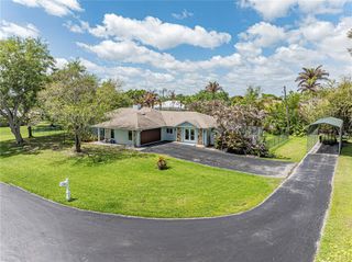 595 45th Court, Vero Beach, FL 32968