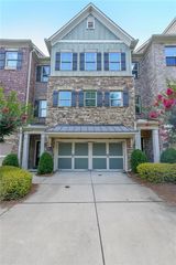 915 Dumaine Trace, Atlanta, GA 30328