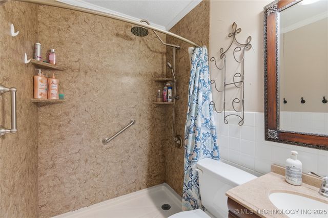 1323 Maple Street, Muskogee, OK 74403