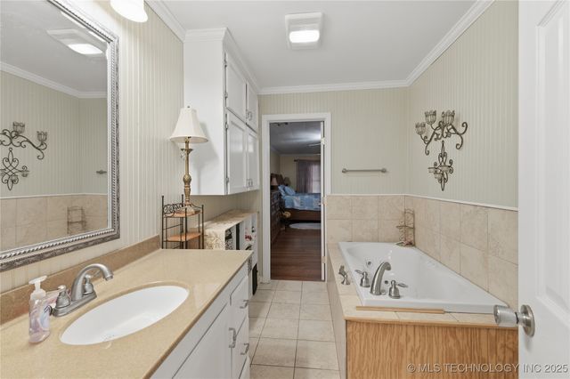 1323 Maple Street, Muskogee, OK 74403