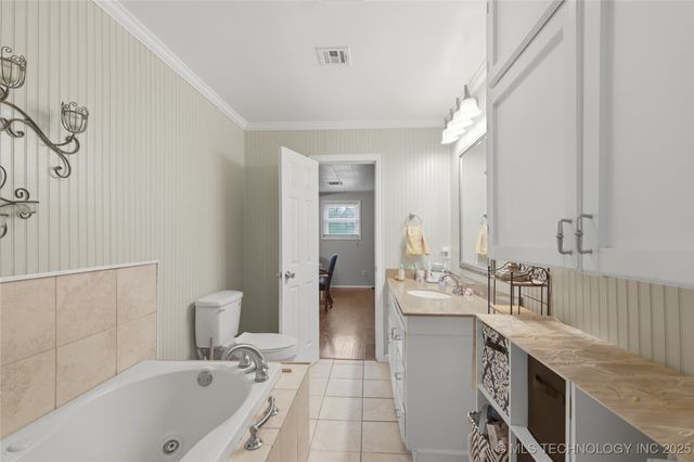 1323 Maple Street, Muskogee, OK 74403