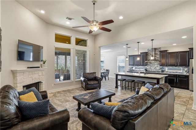 1058 Cedar Glen Drive, New Braunfels, TX 78132