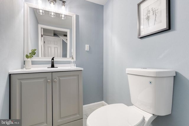1721 TIPTON DR, Crofton, MD 21114