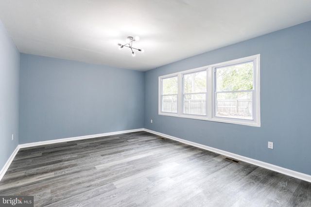 1721 TIPTON DR, Crofton, MD 21114