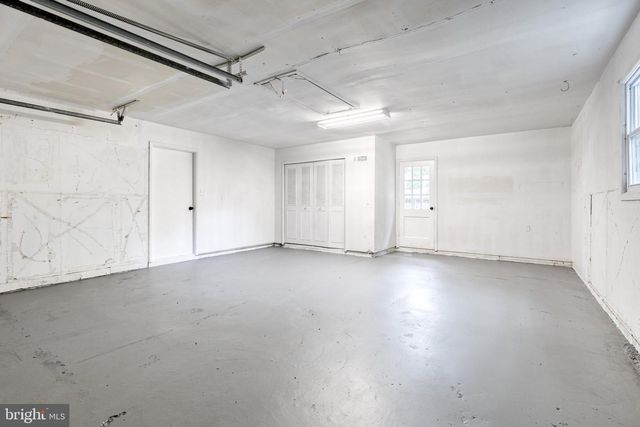 1721 TIPTON DR, Crofton, MD 21114