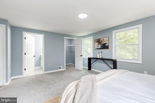 1721 TIPTON DR, Crofton, MD 21114