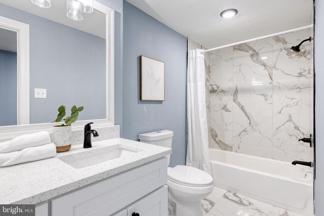 1721 TIPTON DR, Crofton, MD 21114