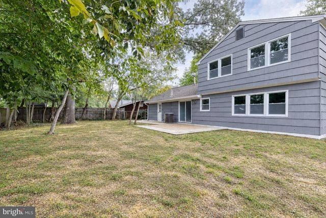 1721 TIPTON DR, Crofton, MD 21114