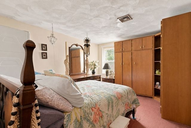124 Pacella Park Dr. 124, Randolph, MA 02368