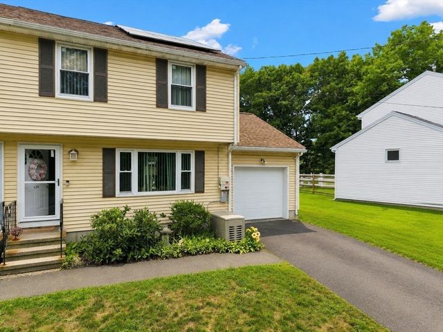 124 Pacella Park Dr. 124, Randolph, MA 02368