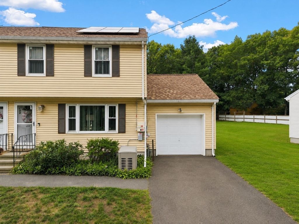 124 Pacella Park Dr. 124, Randolph, MA 02368