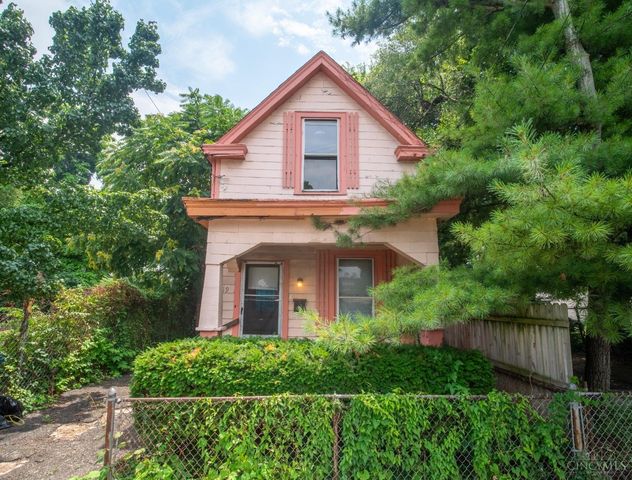 1619 Burgoyne Street, Cincinnati, OH 45223