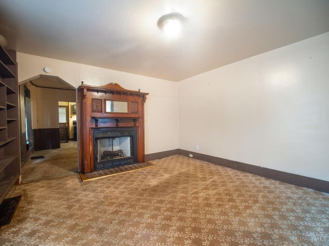 1619 Burgoyne Street, Cincinnati, OH 45223