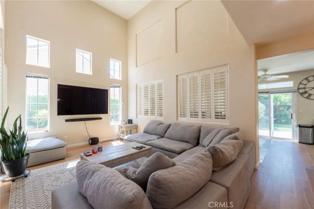 1485 Sappanwood, Thousand Oaks, CA 91320