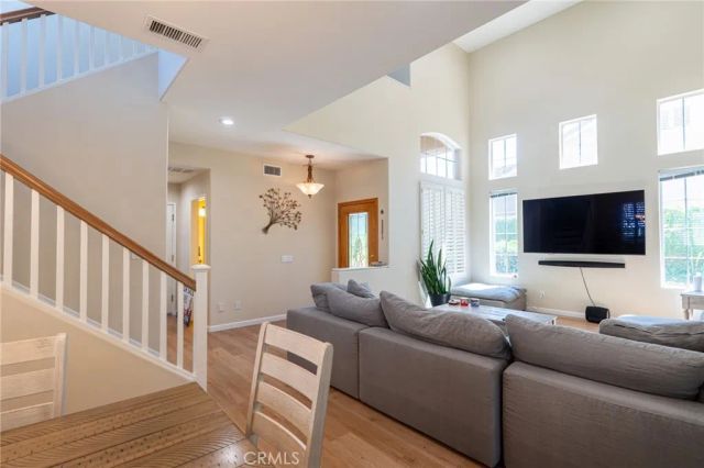 1485 Sappanwood, Thousand Oaks, CA 91320