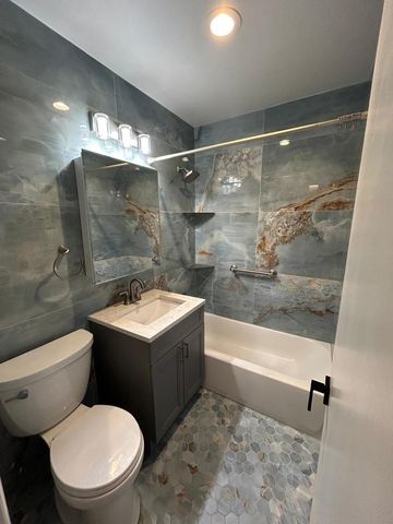 3732 S 53rd Avenue, Cicero, IL 60804