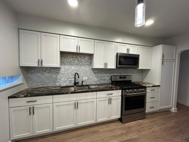 3732 S 53rd Avenue, Cicero, IL 60804