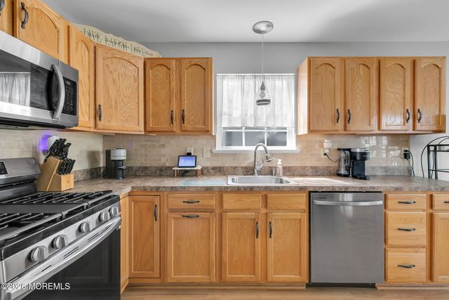 210 Maine Street, Toms River, NJ 08753