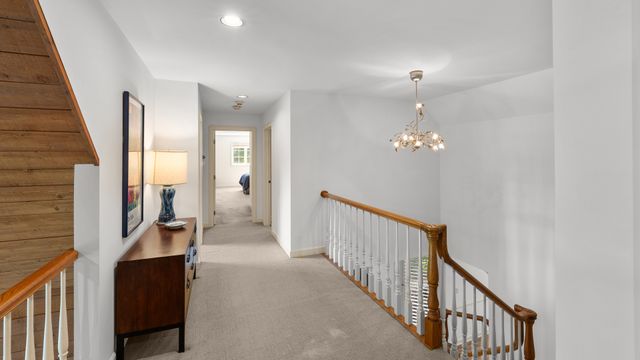 18 S Wynstone Drive, North Barrington, IL 60010