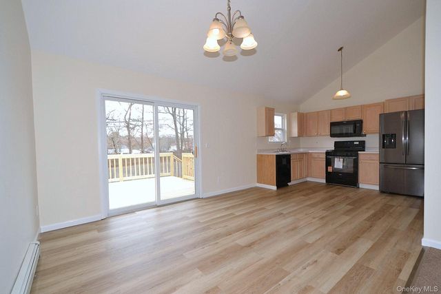 30 Apex Drive, Coram, NY 11727