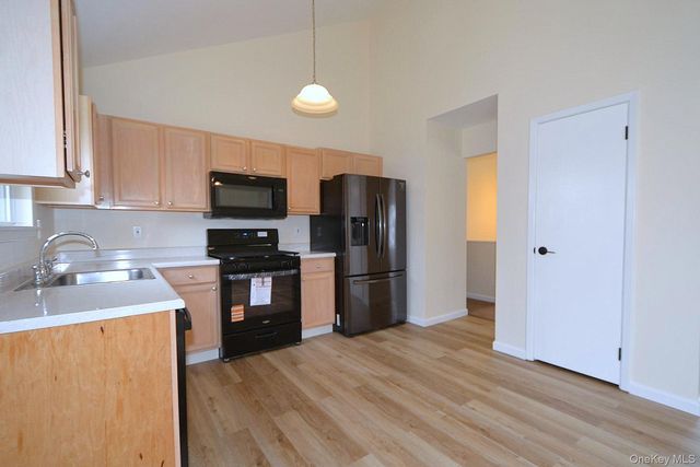 30 Apex Drive, Coram, NY 11727