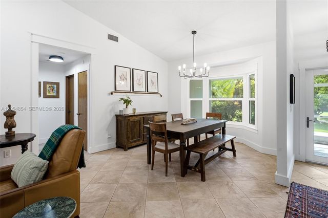 24280 SW 182nd Ave, Homestead, FL 33031