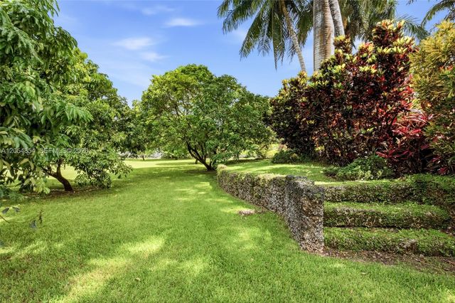 24280 SW 182nd Ave, Homestead, FL 33031