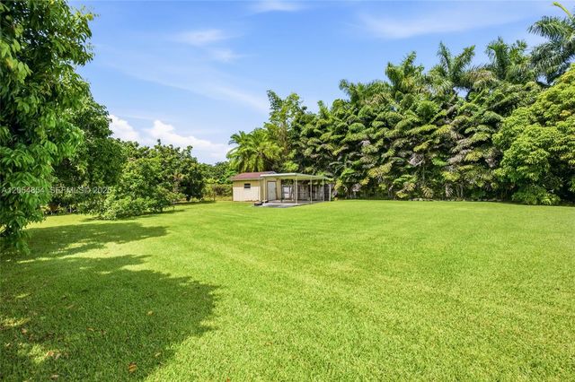 24280 SW 182nd Ave, Homestead, FL 33031