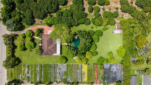 24280 SW 182nd Ave, Homestead, FL 33031