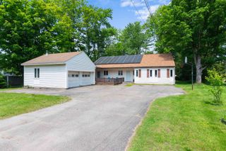 112 Jericho Road, Essex, VT 05452